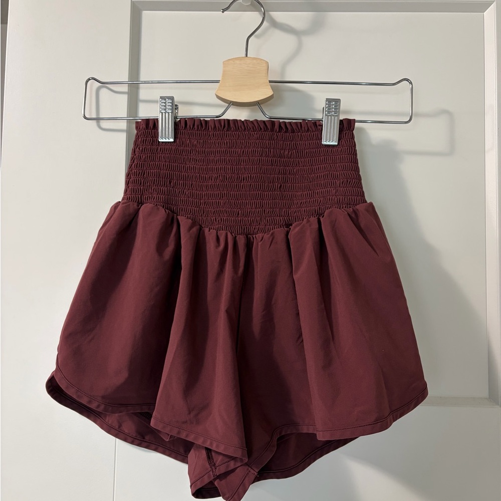 Aerie OFFLINE High Rise Smocked Waist Shorts Burgundy Size Small Built-In Liner